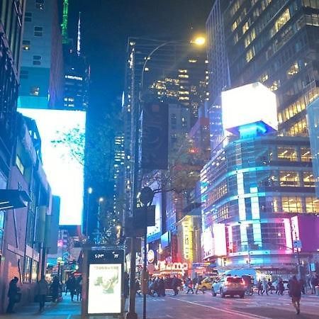 Manhattan Times Square Нью-Йорк Экстерьер фото